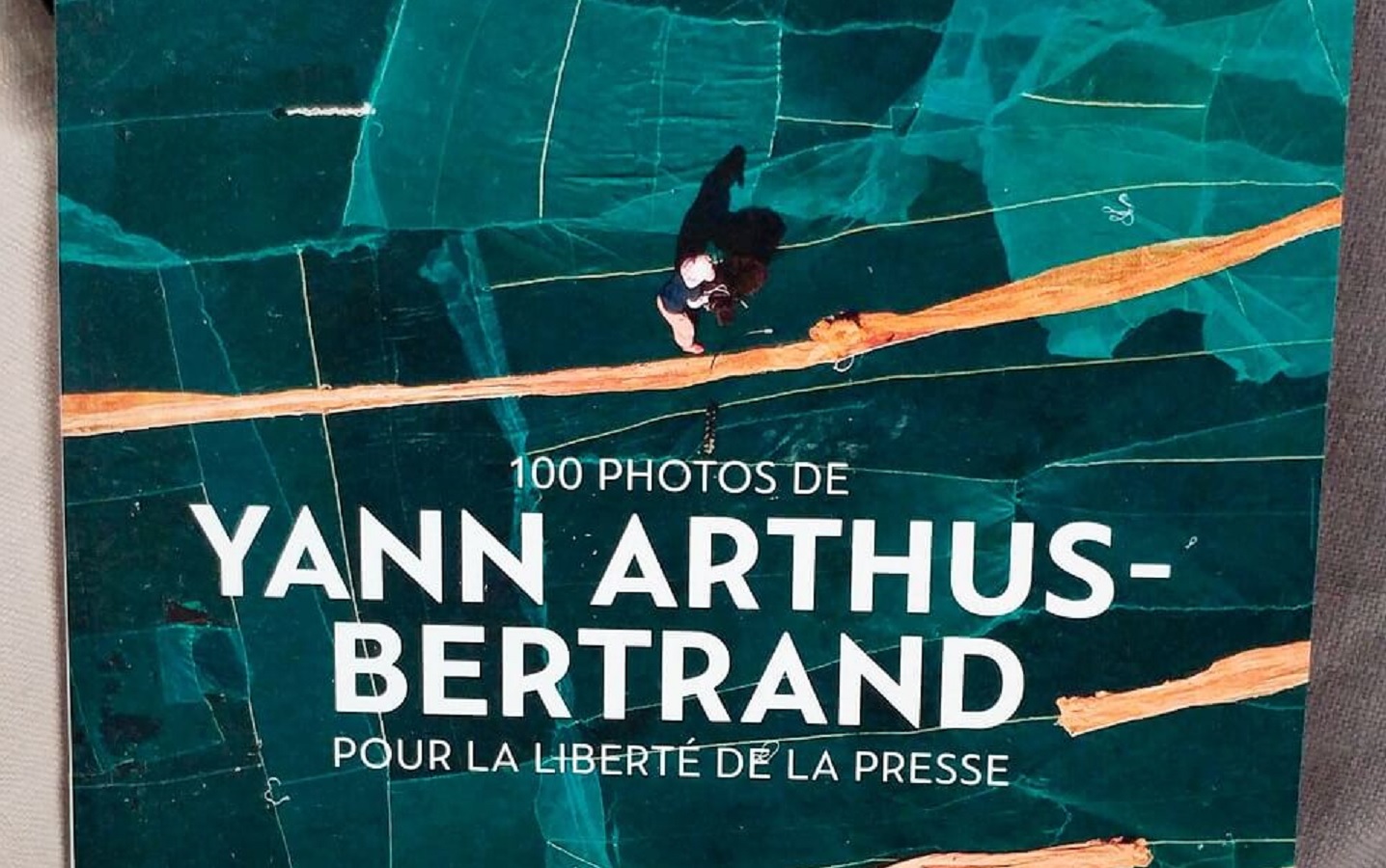 couverture reporter sans frontieres yann arthus-bertrand